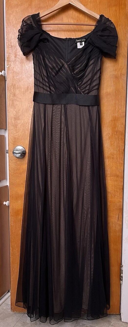 Tadashi Shoji Portrait Collar Pleated Mesh Gown Black Formal Dress Maxi Size 4